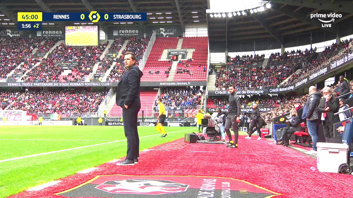 RoazhonMY's tweet photo. 0-0 à la pause. #SRFCRCSA https://t.co/1sQ7fhKoZS