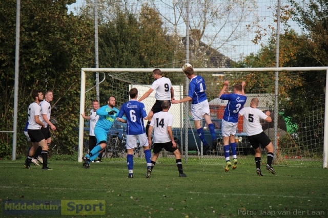 Middelstum wint overtuigend van OKVC. middelstum-info.nl/middelstum-win… #Wedstrijdverslag #Foto's <a href="/vvokvc/">vvokvc</a> #VS <a href="/VVMiddelstum/">VV Middelstum</a> #Online <a href="/middelstuminfo/">middelstuminfo</a>