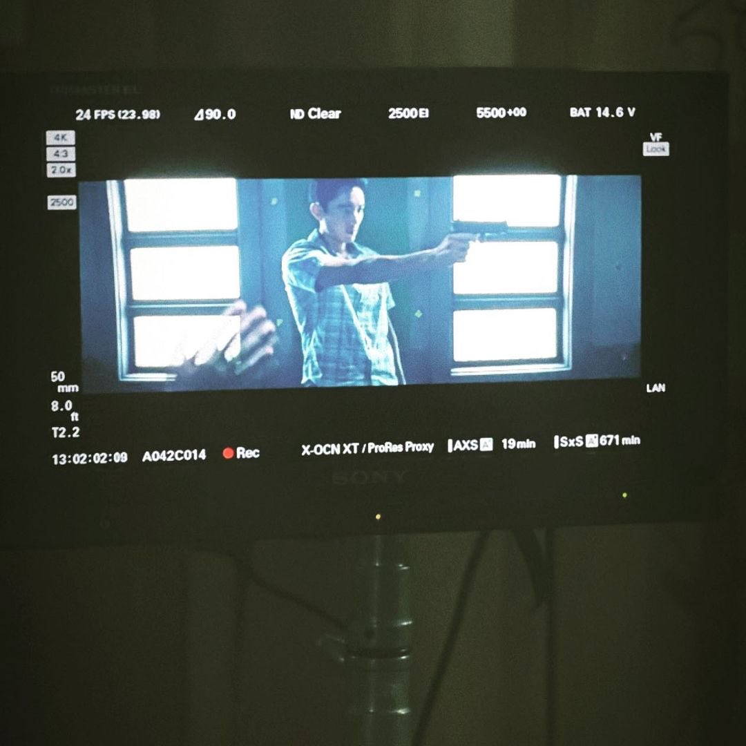 nastybentacles's tweet photo. IS HE FILMING A NEW FILM?!?! https://t.co/JlsVhkjjtS