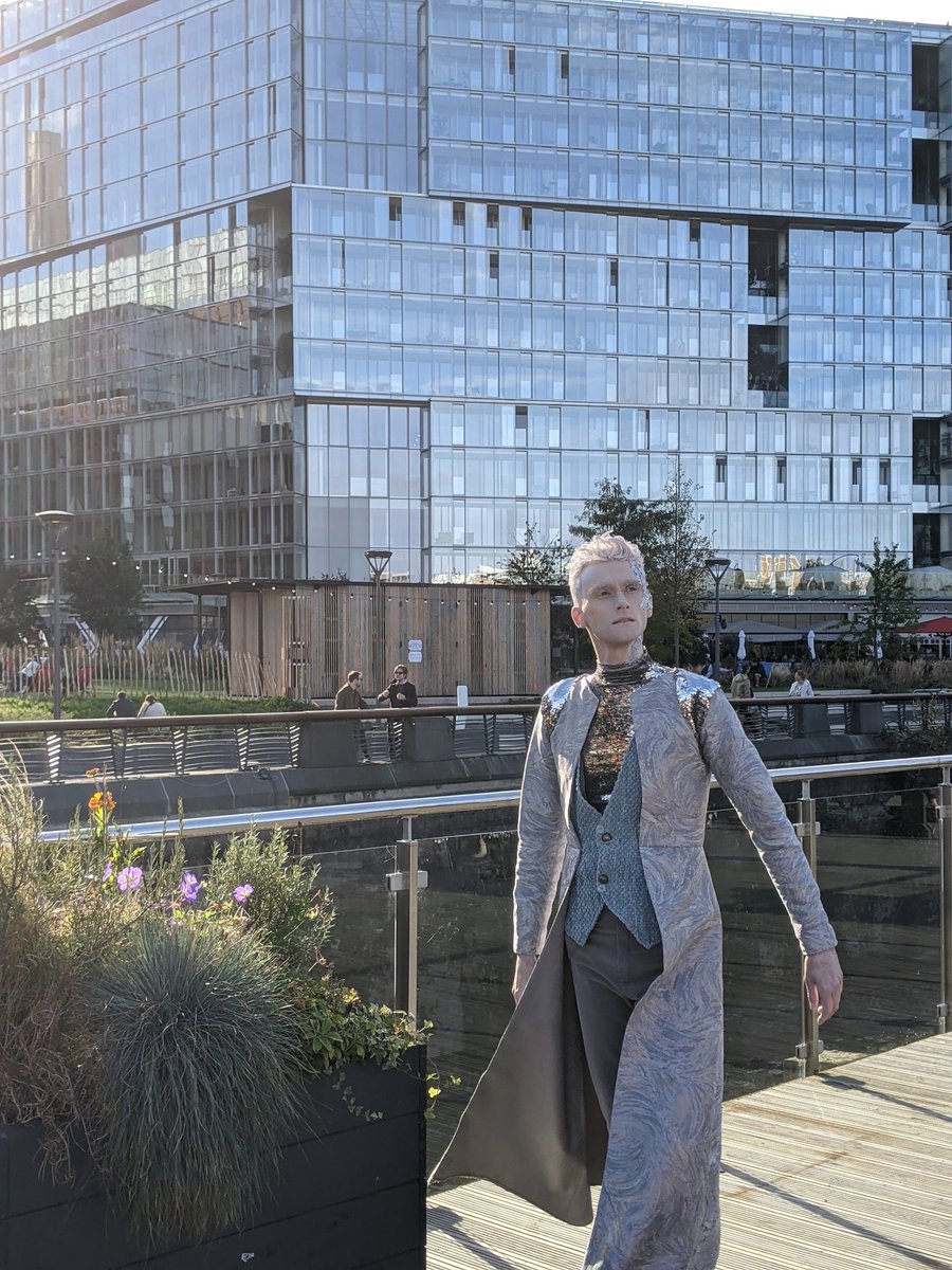 NoOrdExp's tweet photo. #LetsDoLondon @BatterseaPwrStn in the Sunday sunshine @traceworksdance with storytelling and magic to follow! https://t.co/xyrYqXtvXm