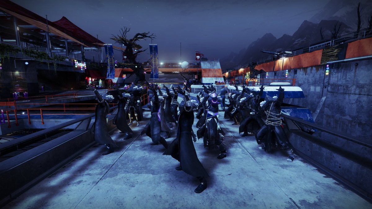 RakkaGG's tweet photo. "The dark fleet has arrived"
#FOTLFashion2021 @Bungie @DestinyTheGame @A_dmg04 @Cozmo23 https://t.co/uZMNL0aJBA https://t.co/ScWBEirzqs