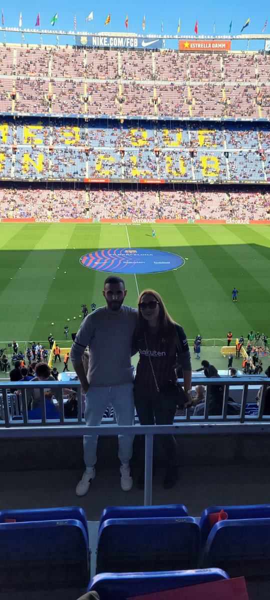AdrianMoneo's tweet photo. Día de Clásico https://t.co/jnjLD1owN8