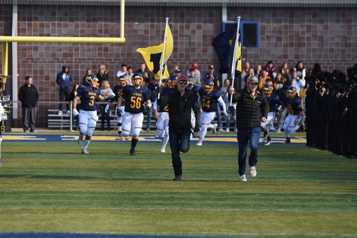 MarionWildcats's tweet photo. Hey @marionmaniacs …let’s bring it back! 😎〽️🏈 https://t.co/F8BfG14OD3