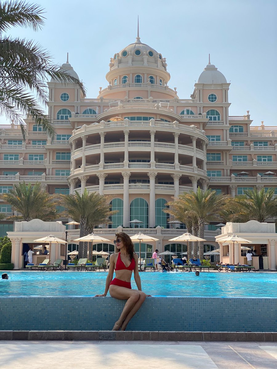 A well deserved holiday after work in this amazing place. Day 1! #rafflespalmdubai #RafflesPalm #RafflesHotels @All instagram.com/rafflespalmdub…