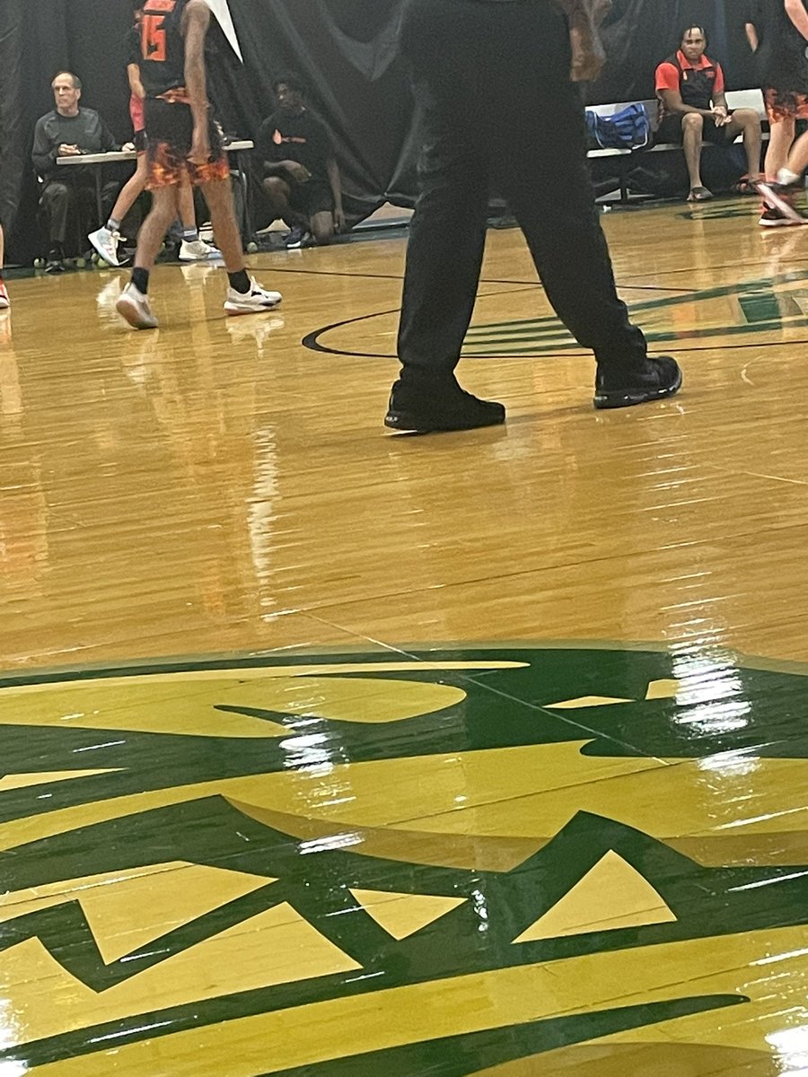Sosa_migo59's tweet photo. Son first AAU GAME YESTERDAY THANKS to @CoachKamC won both games championship today @bryant_jamier #athlete #Basketball https://t.co/qHL33JNfhf
