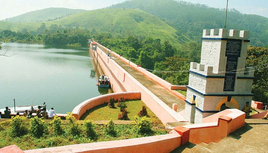 amalwatcher_'s tweet photo. முல்லைப் பெரியாறு அணையை சீரமைக்க வேண்டும்.  முல்லைப் பெரியாறு அணை இடிந்தால் ஒட்டுமொத்த கேரளாவும் வெள்ளத்தில் மூழ்கும்.
#SaveKerala  #decommissionmullaperiyardam 
#SaveMullaperiyarDam https://t.co/TuTDJhx3uj