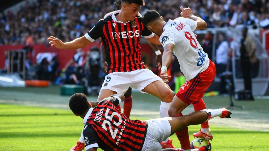 iciazur's tweet photo. Ligue 1 : Scénario complètement dingue pour l'OGC Nice qui fait chavirer l'OL (3-2)
➡️ Débrief à lire ! 🔴⚫ https://t.co/e1fQ2VkjBy https://t.co/0PeugBOYzj