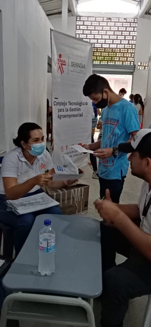 RuthRamrezOspi1's tweet image. En @SENA_Antioquia #Caucasia socialización portafolio de servicios @GobAntioquia, Ejército Nacional, Beps, Sena CTPGA, en el corregimiento la Caucana @teorendono
@SENAComunica