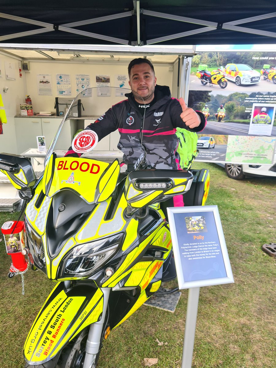 serv_sl's tweet photo. A visit from @TeamHardRacing ‘s @jgmotorsport sizing up fleet bike Polly @Brands_Hatch today! #servsl #volunteers #newrecruit #GoHardOrGoHome #BTCCFinale https://t.co/iu8WARZ9jL
