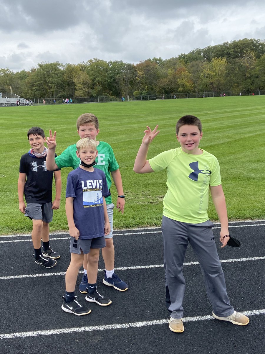 MillB19's tweet photo. We had so much fun at the Walk A Thon. ⁦@ireDCSD⁩ https://t.co/k6lXxT7jRr