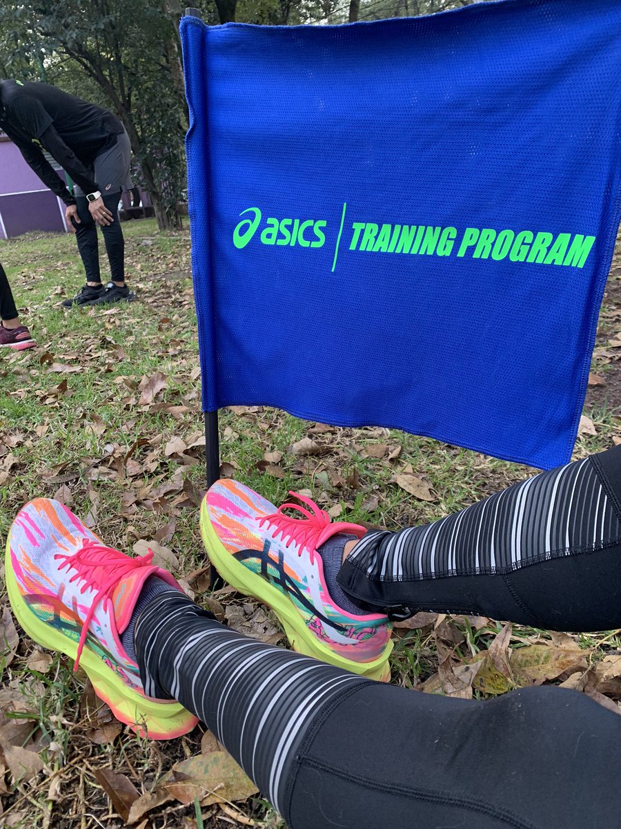 marisaLoar's tweet photo. Ya dije que soy la más feliz del mundo cada que hay un entrenamiento @ASICSmexico ? Gracias por un amanecer maravilloso #asicstrainingprogram #asics https://t.co/UEF26xjiMD