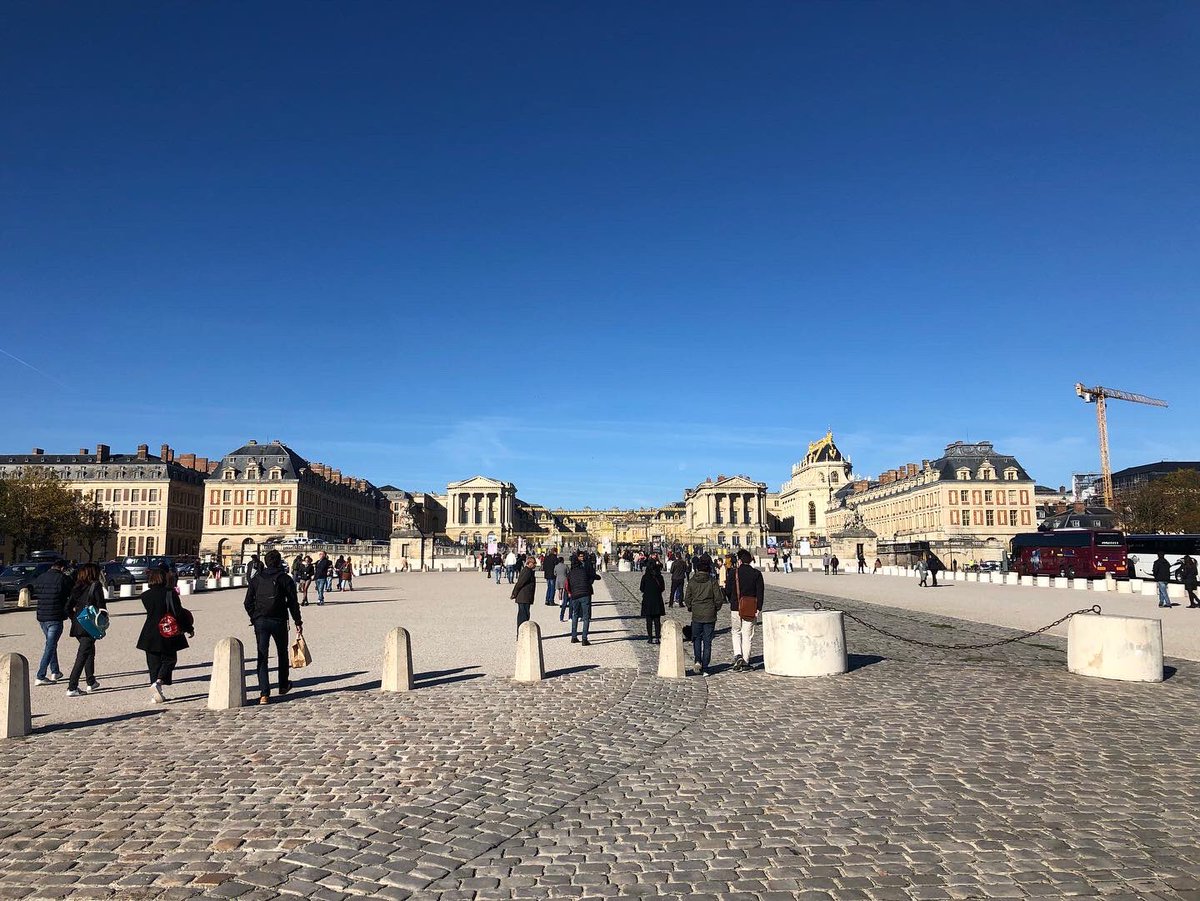 JBHamonic's tweet photo. [#Running 🏃🏻‍♂️]
@Les_Yvelines sont sublimes ! Heureux de renouer avec la @GOSportRunning au @CVersailles après 2 ans d’interruption. Une course dans l’envers du décor, à la découverte des secrets et merveilles du parc et des jardins du Château. Une course « nature &amp; patrimoine » ! https://t.co/2YlHAgvgk8