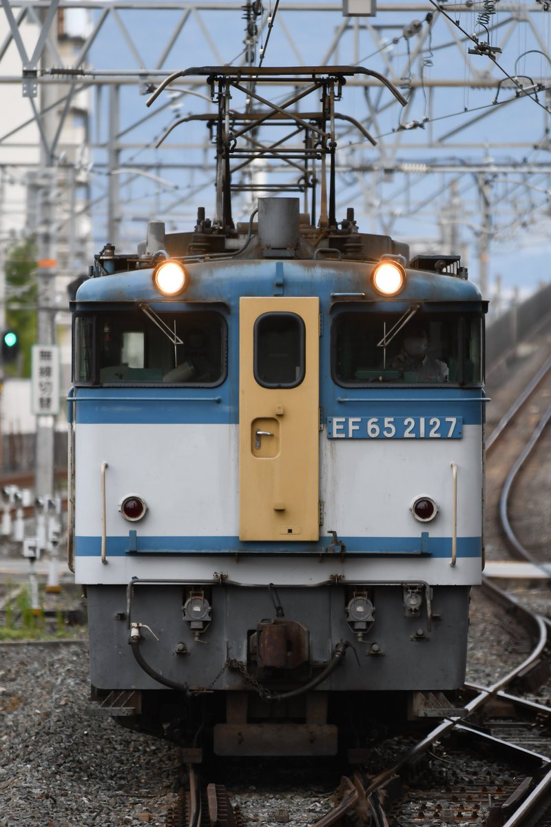 5087レ/EF65-2127
配1792レ/"

5087にカラシが入ってくれました

お疲れ様でしたー