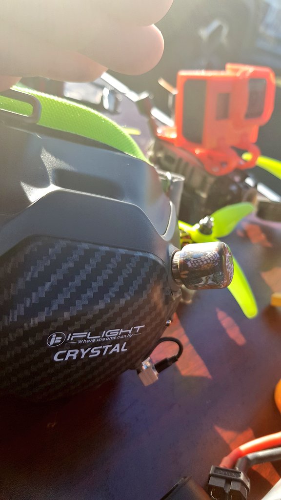 HAM_DM4DS's tweet photo. Big parking place, flying #fpv Copter.
visitors ask what is this and I ask: you wanna watch? thank god I have my @Raspberry_Pi #digiview with me, so they can watch #live.
@joshuabardwell @Caddxfpv @DJIGlobal @madrc1 @ must learn the FPV @ 😁
Happy flying https://t.co/3QmKhpfKKP