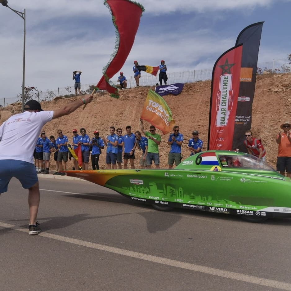 tdsolarracing's tweet photo. We did it! We won the qualification in 2:16:56 which means we will start in pole position tomorrow at the #solarchallengemorocco πͺπ»
#topdutchsolarracing #driventogetthere https://t.co/xsLSFD9Weq