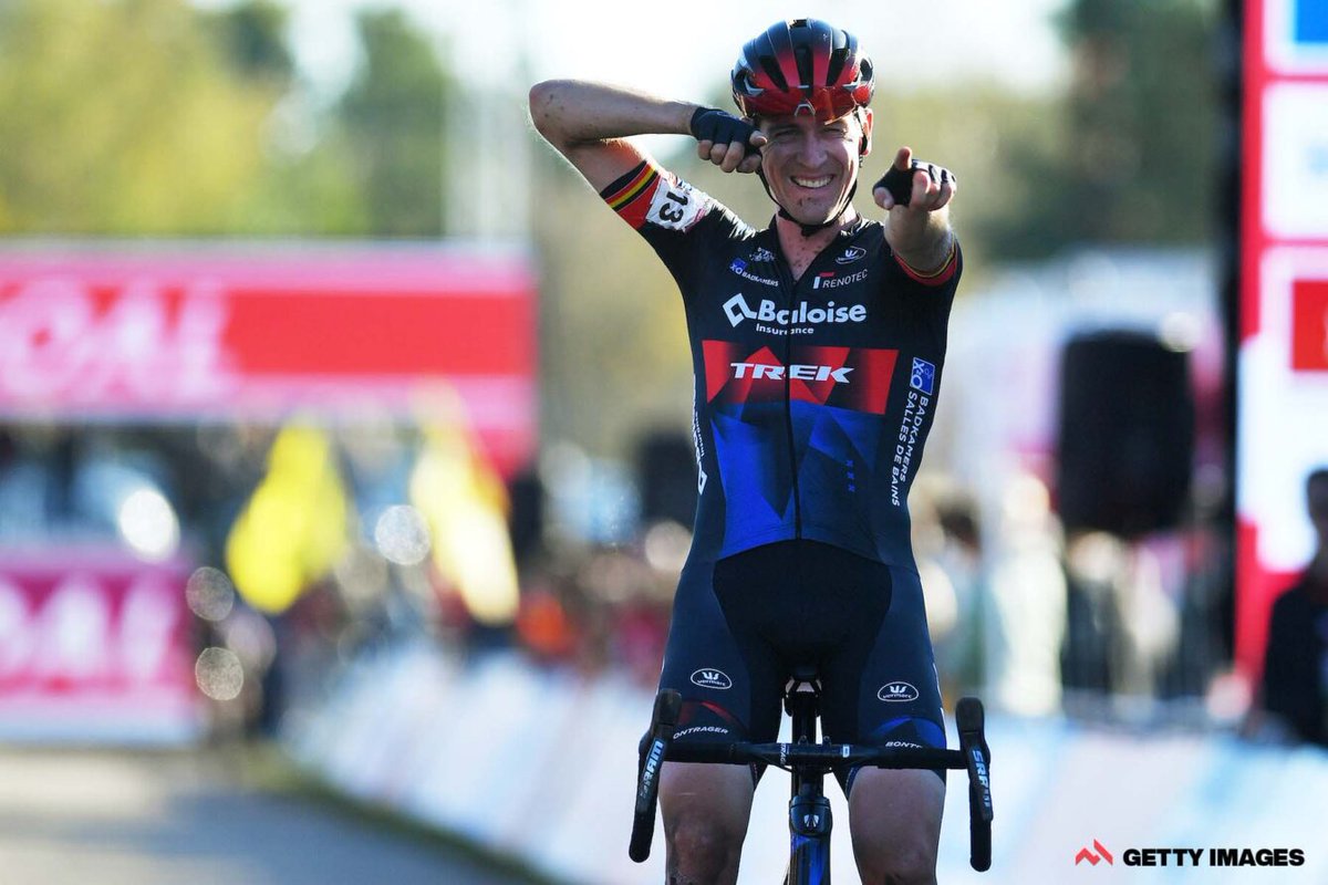 ciclo21's tweet photo. 4ª Copa Mundo CX Zonhoven #CXWorldCup 

Explosivo estreno de Aerts; Iserbyt sigue al frente

- Crónica

- Clasificaciones completas (prueba y general)

- Vídeo llegada

https://t.co/rrPvVcmKAm https://t.co/nP4GyPKjk3