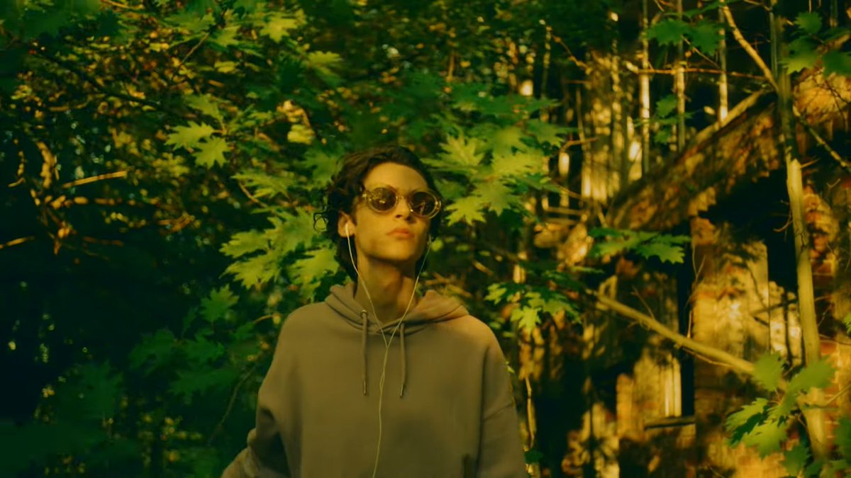 driesenaep's tweet photo. ismails so fucking cool what the heck - also the visuals of this scene were so beautiful #druck https://t.co/MIERdoti8S