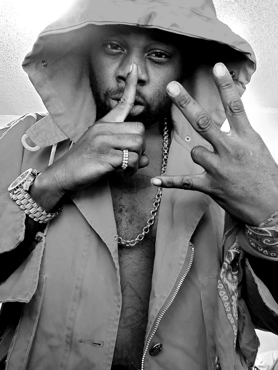 desmonv's tweet image. Can I  pop my 💩 Eastside 4 Life 
3'$