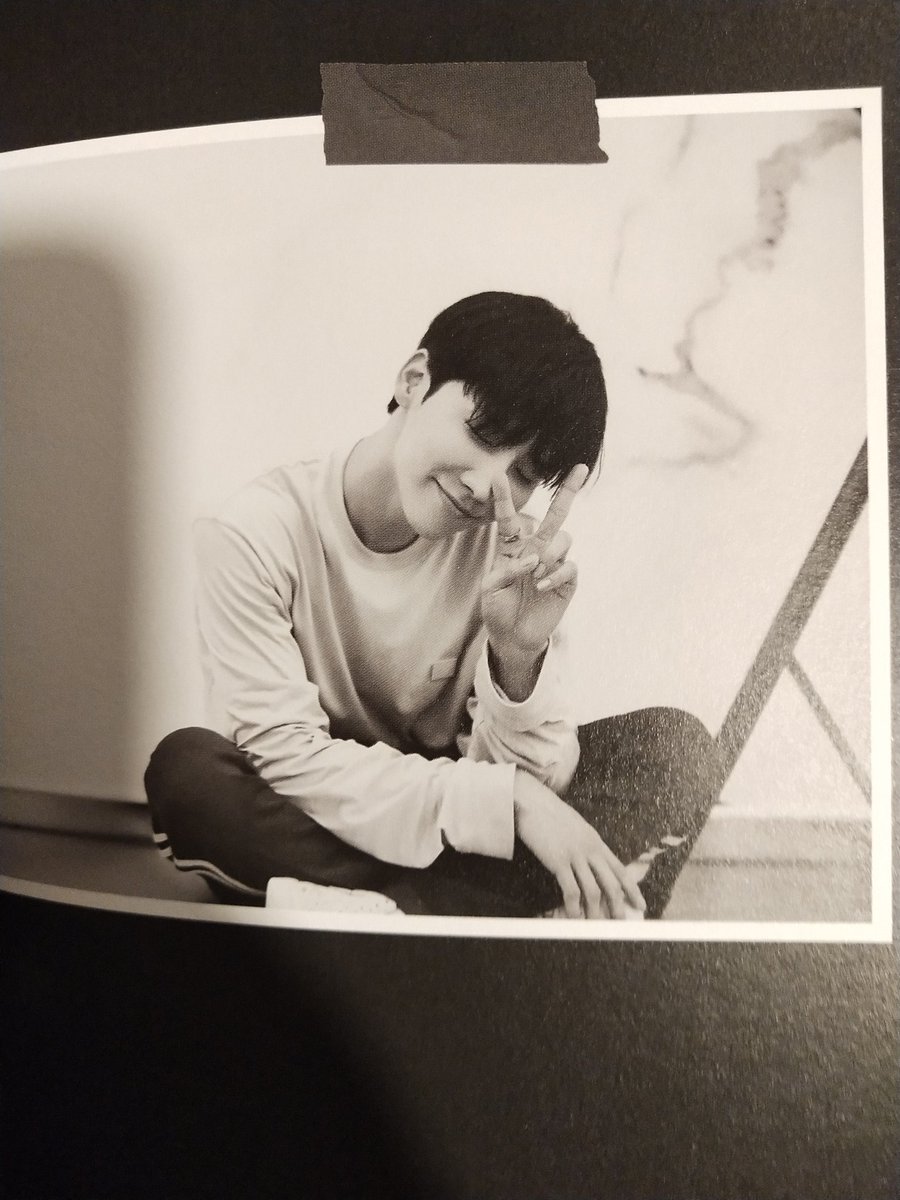 Vyllain_'s tweet photo. Everyone are working so hard 🥺 Please taking of yourself after the promotion ended @AB6IX_MEMBERS I hope i can meet yalls vvvvvvv sooonn ~ https://t.co/aOjUyGzIwk