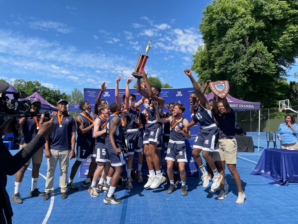 InandaSpirit's tweet photo. Congratulations to the U18 teams taking the top 3 medal positions @StDavids_Marist #InandaHoopsClassicChallenge
🥇St John’s College @stjohns_college
🥈St Benedict’s College @BenniesSA
🥉St David’s Marist Inanda @InandaHoops https://t.co/GKha7S1Dwv