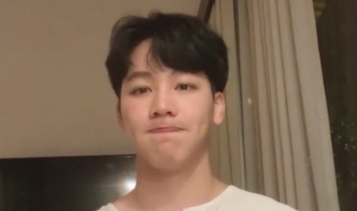 holahaha8's tweet photo. หน้าดื้อมั่กกก อ่ยยหมั่นเข้วน้องวอหยักบู้บี้แจ้ม🥺🍡🤏🏻❕
( @warwanarat #warwanarat ) https://t.co/5W86vSc7yL