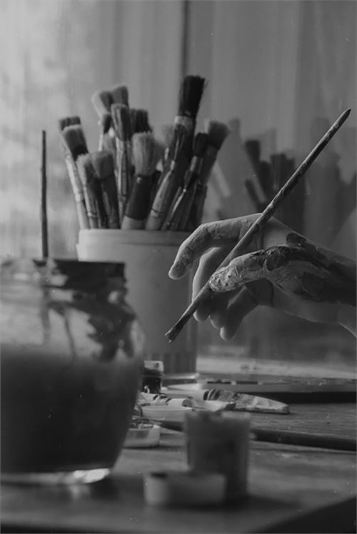 Art is when you hear a knocking
from your soul... and you answer.

- T. Guillements -