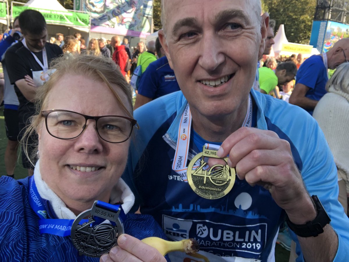 We did it! ⁦<a href="/HenkJanSchat/">Henk Jan Schat</a>⁩ de hele en ik de kwart marathon. Natuurlijk ⁦<a href="/MarathonRdam/">NN Marathon Rotterdam</a>⁩ #demooiste ⁦<a href="/loopmaatjes/">Loopmaatjes</a>⁩