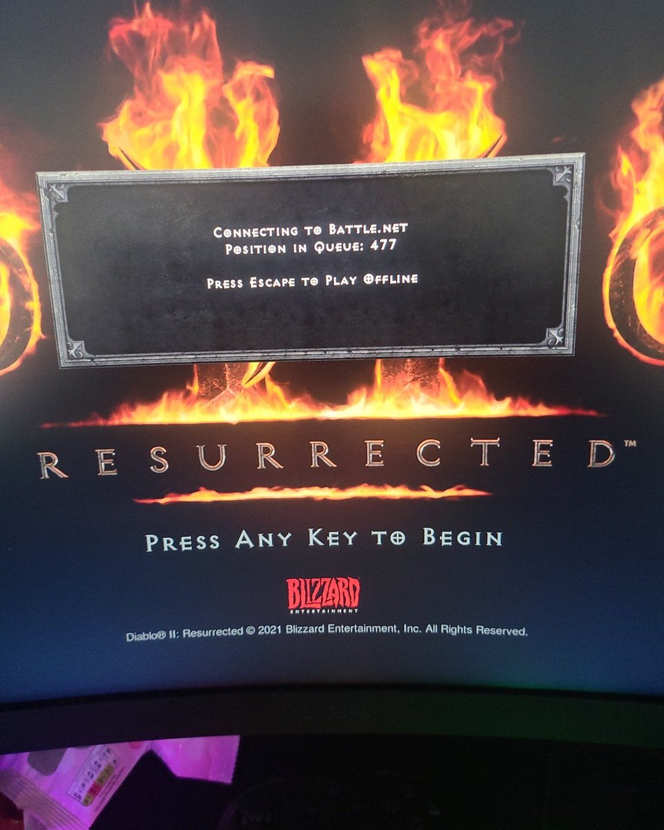 kibblewhite2011's tweet photo. @BlizzardCSEU_EN @PerryDominguez7 May as well get the servers crash, can't play the game sat here for 30 minutes so far!! https://t.co/KwzMenvVJf