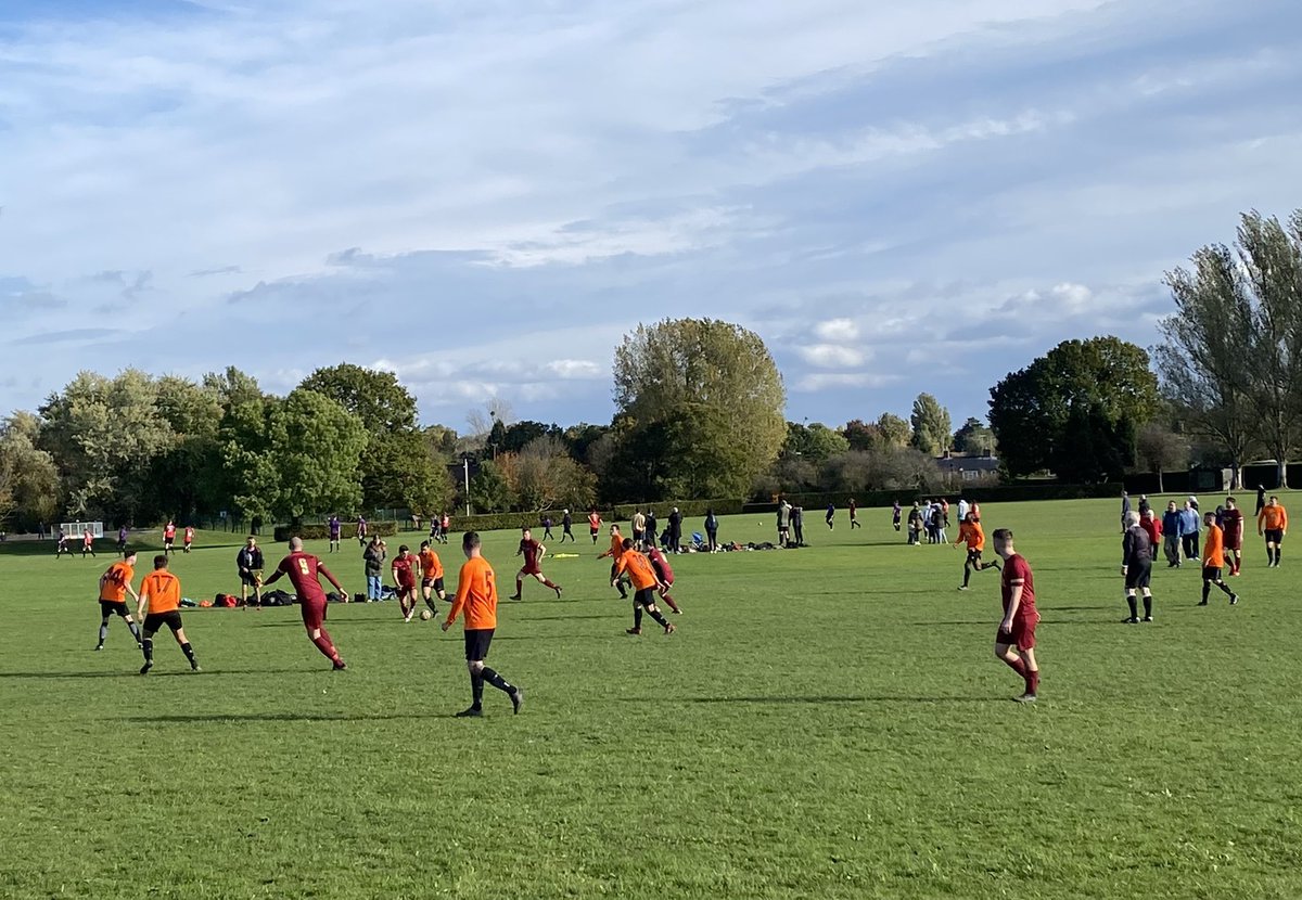 wwfcfirst's tweet photo. Unbeaten weekend for Wheato. Interesting 4-4 at @willows_two. Again 2-0 up quickly @swallis93 ⚽️ @MDunisha ⚽️. Willows then score ⚽️⚽️⚽️ without reply. Equaliser from MOM @jaydongill637 ⚽️. Willows score: 4-3 and finally @fmbuckler ⚽️ levels for a welcome point #windraw https://t.co/hoNmYjPPnE