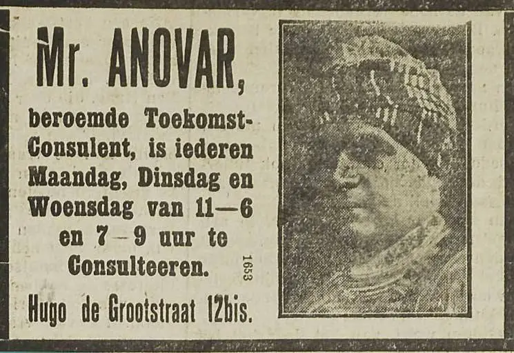 UtrechtschNws's tweet photo. De beroemde toekomstconsulent Mr. Anovar houdt weer zitting. (1926) https://t.co/z76YWO99au