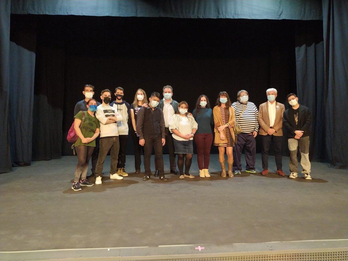 Ayer hicimos la obra Las máscaras de san Juan. 
Muchísimas gracias por vernos 
Y espereramos que los hayáis disfrutado.
Nos volveremos a ver pronto en los escenarios 😉