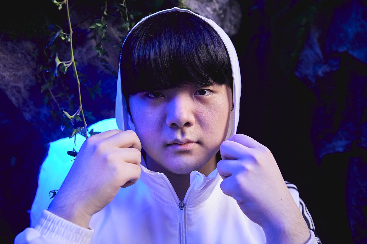 The Esports Writer tweet media