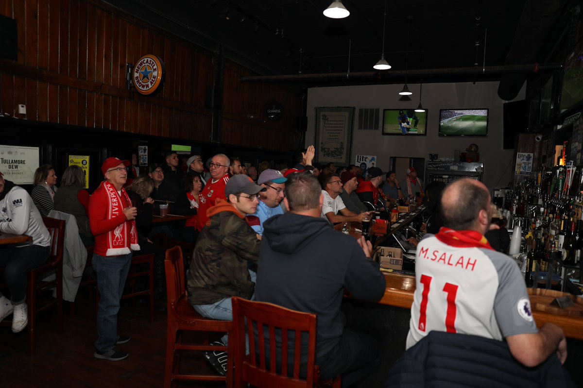 OLSCDetroit's tweet image. IT’S MATCHDAY!!! We’re already pretty packed today, so come join us and UP THE REDS!!! 

#olscdetroit #detroitolsc #LIVMUN #MyPLMorning