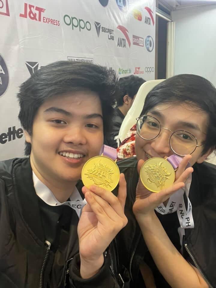 nclgtrrz's tweet photo. Worth it yung suporta namin sainyo!!!! @BLACKLISTINTL #BreakTheCode #MPLPHS8 https://t.co/PN9cXkCzIu