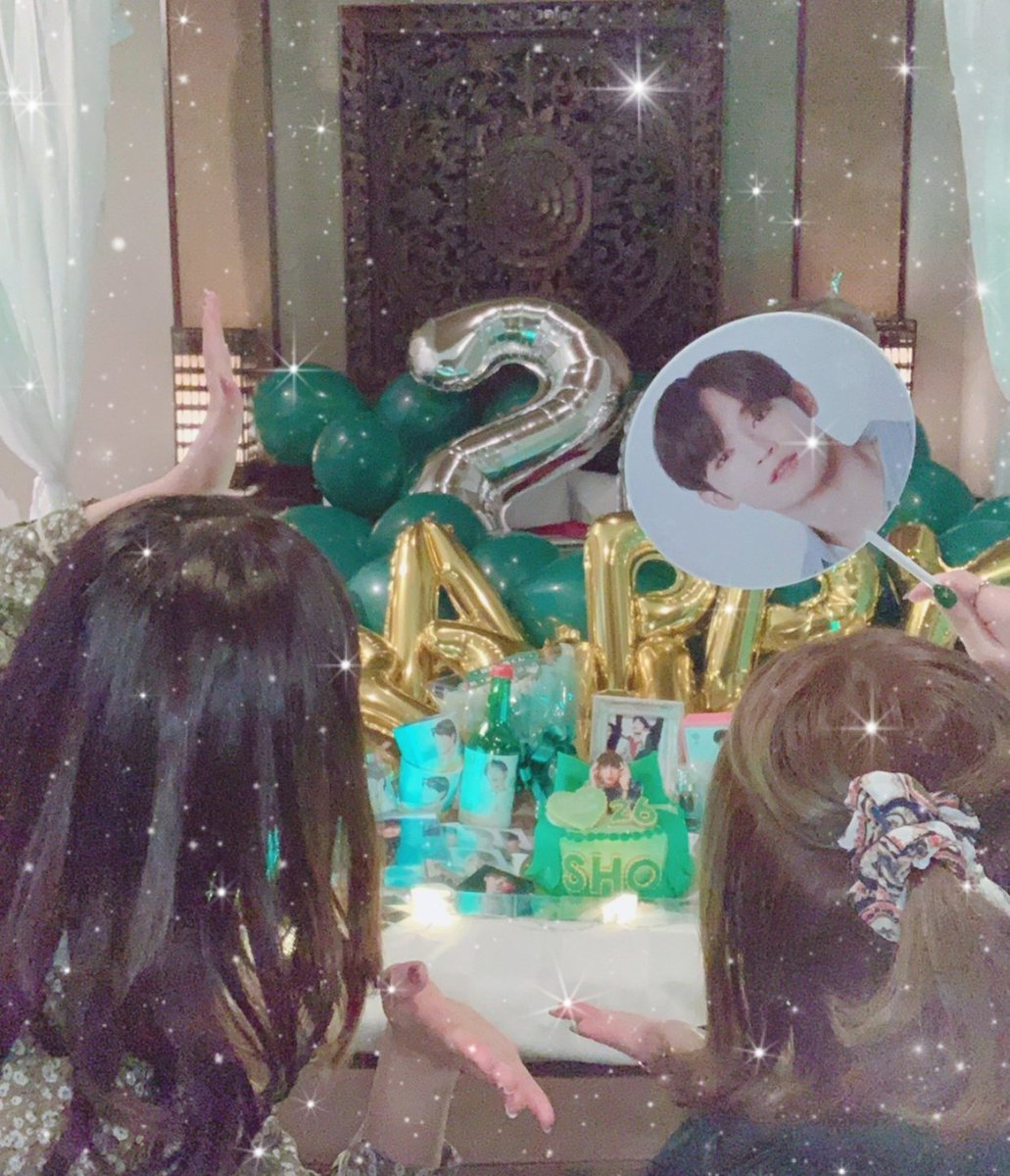 yonayonapis's tweet photo. 21.10.25 💌🕊
よなぴに出会ってから毎日がHappy⤴︎︎だよ🗣❣️
今年は、大好きな推しを素敵なJAM友と盛大にお祝い出来て幸せです🌺💚
よなぴ、ず～っと、幸せでいてね🥰
JO1の誇れるリーダー👆よなぴ～🌺
🥰大好き🥰
#與那城奨
#HAPPYSHODAY
#與那城奨を沖縄から世界へ
#はっしぇ奨でーじかっこいいさ https://t.co/k16Fq7T0x1