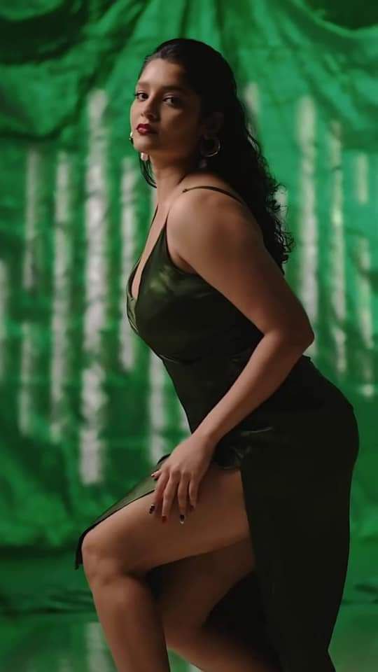 Ruraiysamajwadi's tweet photo. #RithikaSing ufff leg piece👅👅😋
boobs & busty body 😍😍😍😍😍😍💦💦💦💦💦💦 https://t.co/I6FM7u4bL9