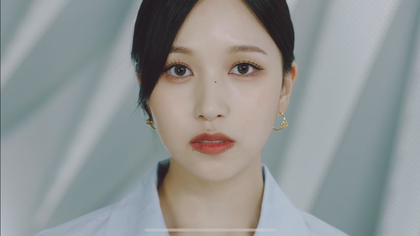 misanaarchives's tweet photo. The easiest way to know if you have fallen in love is to look into one’s eyes

#MINA #미나 #SANA #사나   #Misana
#트와이스  #Twice  @JYPETWICE https://t.co/sFX1bOUmU9