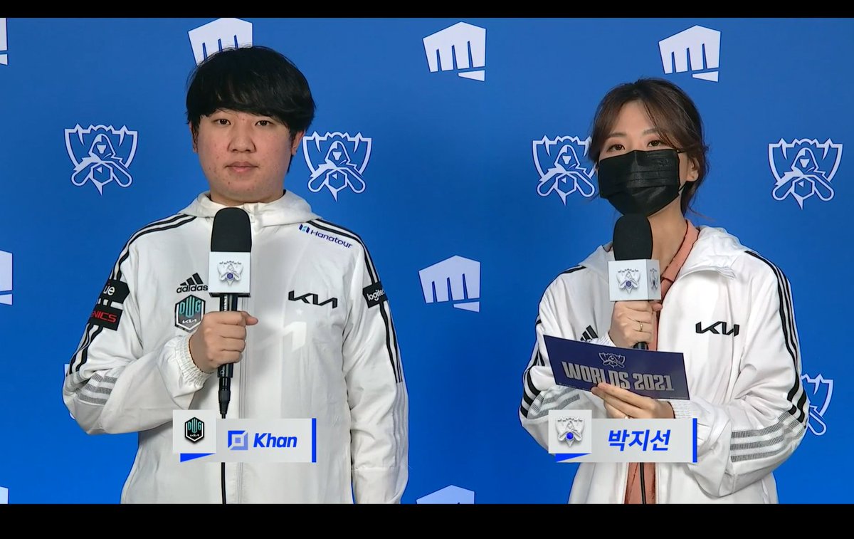shuiniao's tweet photo. #Worlds2021
DK vs MAD 韓国語放送 Khan選手インタビュー翻訳

Q：今日の勝利とベスト4進出の感想は？

Khan：西洋圏はレーン戦に弱いことが多いのでベスト8の準備でプレッシャーはそれほどなく、当然勝てると考えていた。それよりベスト4の相手が強豪チームなのでそれに合わせて練習を頑張った。 https://t.co/wkgsMnSjwv