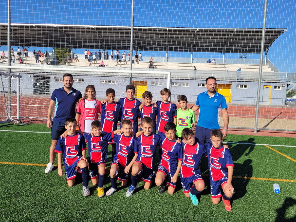LucecorC's tweet photo. ALEVIN A !!! Líder a ritmo se goles, expectacular el partido de los chicos dirigidos por José Maria Lavela que son líderes de su categoría haciendo un futbol brillante y de alto nivel !! Lo mejor esta por venir!! 
#golucecor 
#somosfabricadetalento https://t.co/bAqih04Gf6