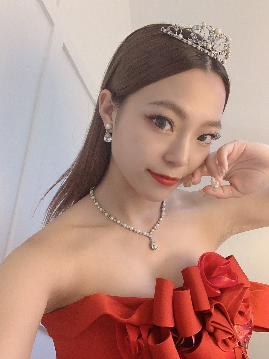 miss4chuo2021's tweet photo. リツイート戦争が終わりました🦋

全大学で正真正銘の1位じゃなきゃ嫌だ！っていううちの強欲ワガママに最後の最後まで付き合ってくれて本当にありがとうございました。😭💕

三冠となりましたが、この光景を忘れず、残りのミスコン活動も 正真正銘のてっぺん を目指し邁進します🔥

きょうきょう🦋🔮 https://t.co/jQBHQKkDbl