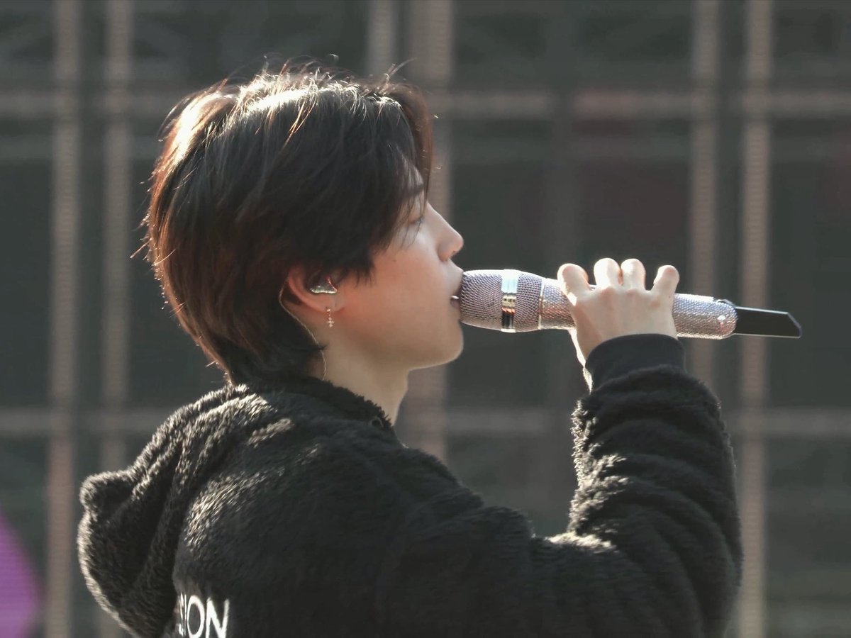 mikasa022792 tweet picture