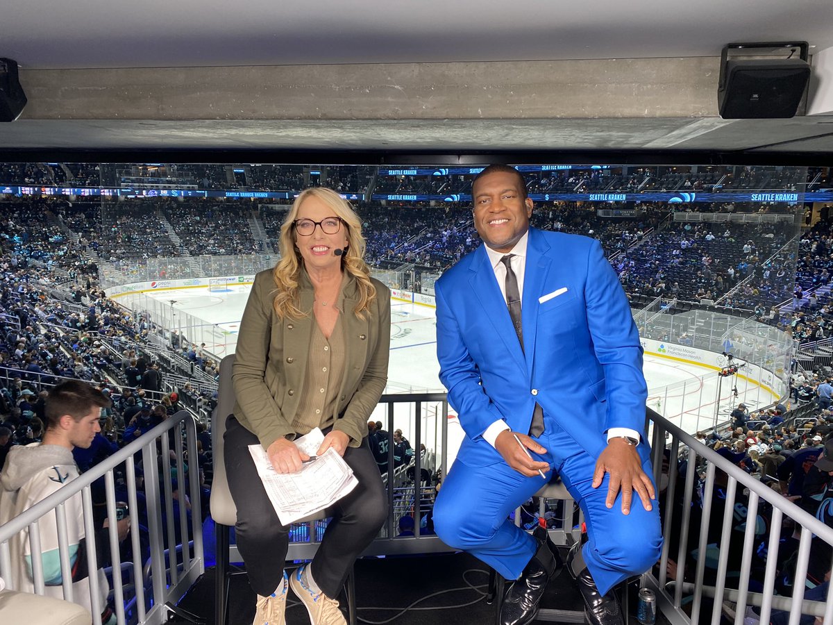 KevinWeekes's tweet photo. Thanks to all of you great @NHL fans both at @ClimateArena , and those of you that tuned in to @SeattleKraken and @Canucks on @espn @ESPNPlus . #HockeyTwitter 
🏒🥅📺🎥🎙📡🌍. https://t.co/qfNa28fpUW