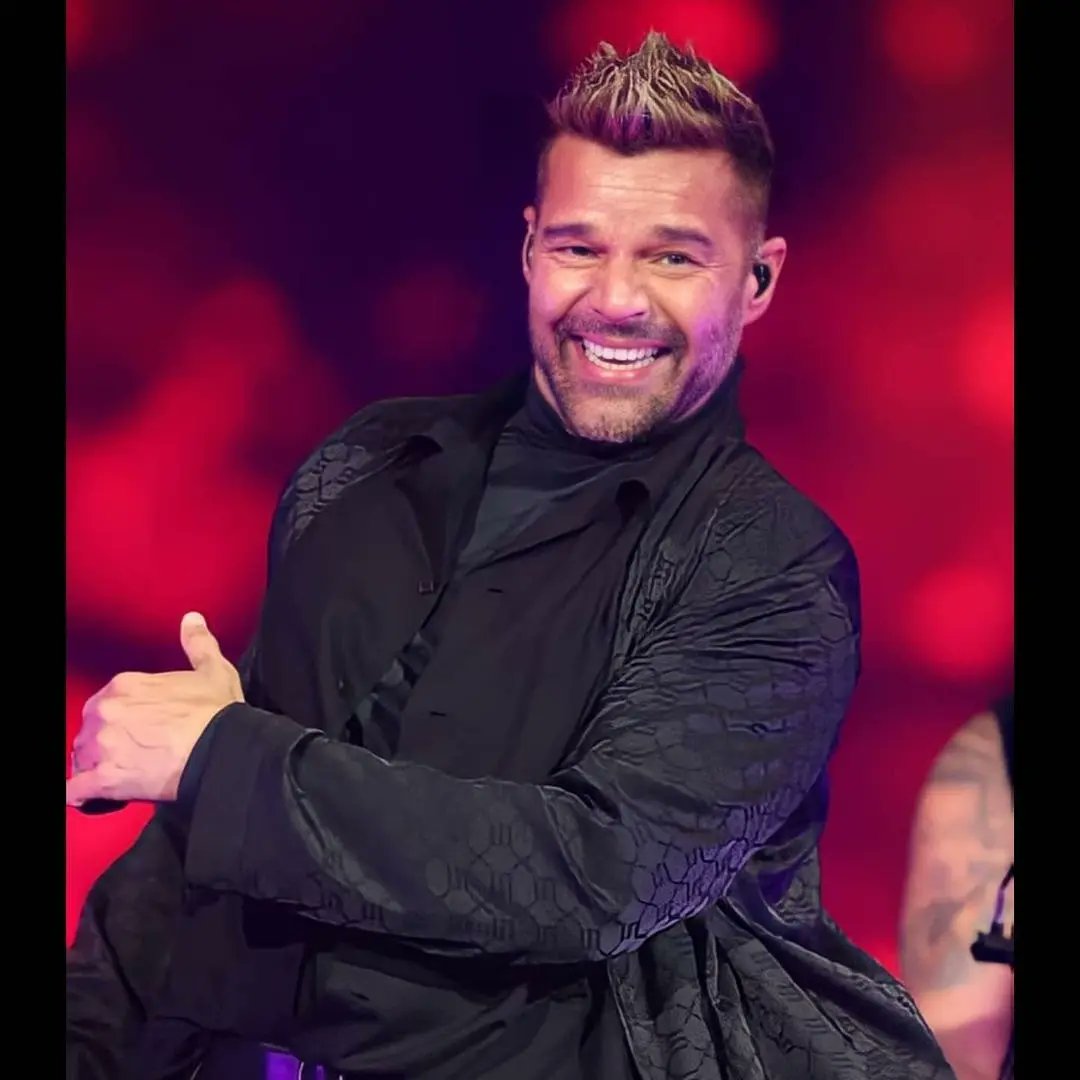 RMEliteRusia's tweet photo. @ricky_martin @rondenepr https://t.co/nZZE2r9Dh5