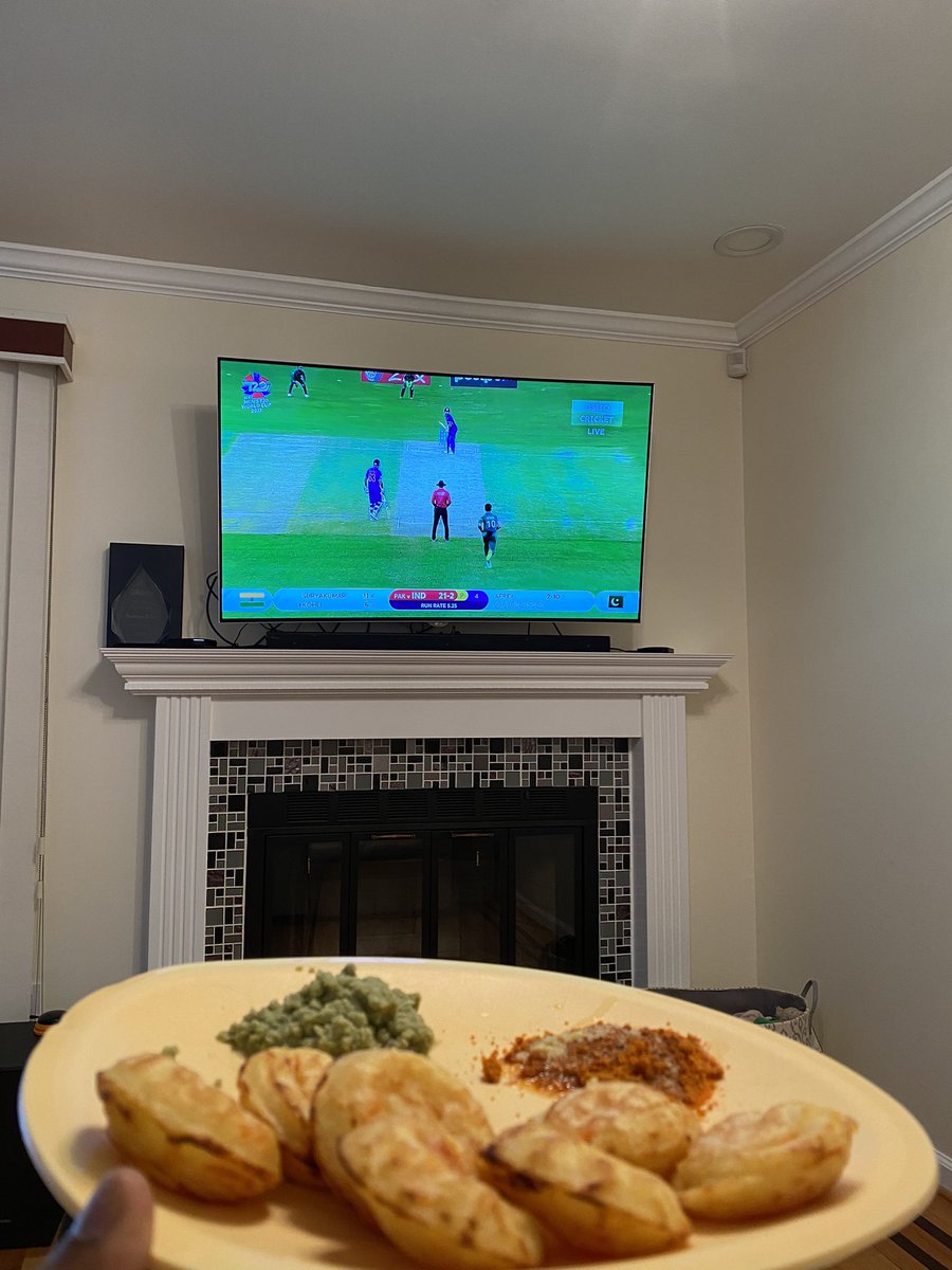 PunithRohan's tweet photo. Perfect #SundayBreakfast #INDvPAK #T20WorldCup https://t.co/NyQzRQkMDO