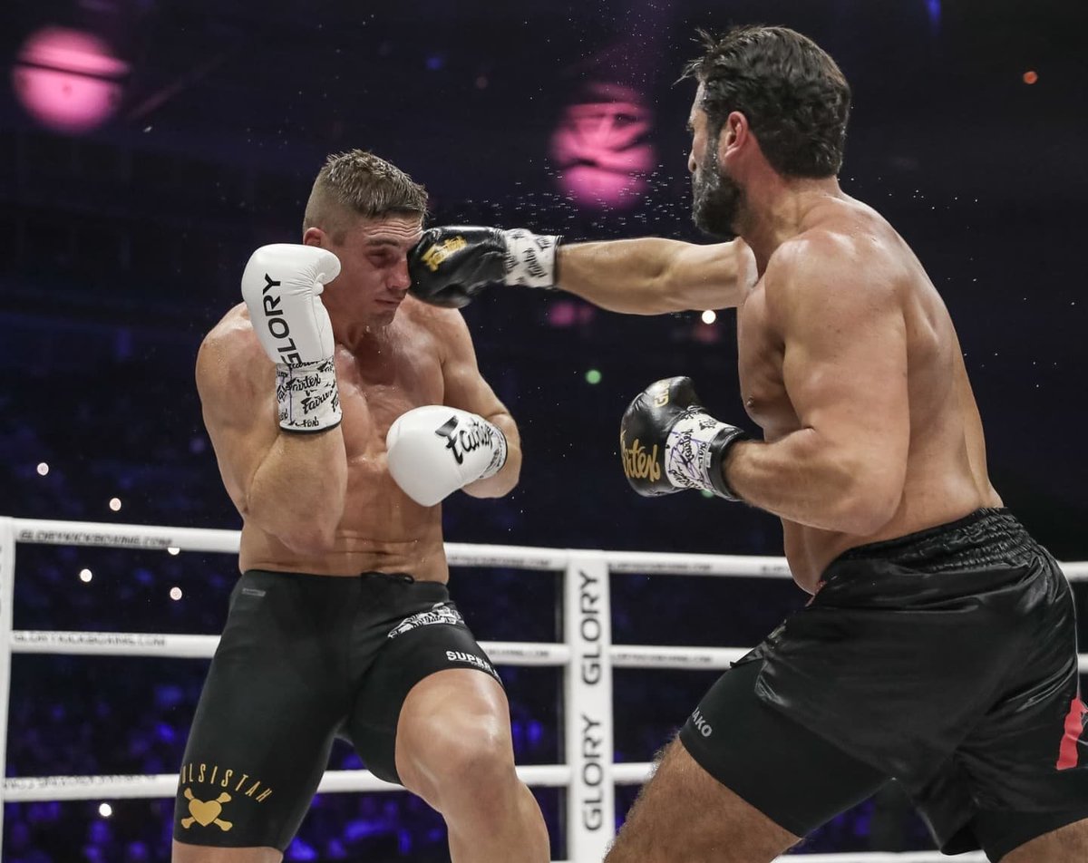 GLORY_Brasil's tweet photo. CLÁSSICO instantâneo! Será que teremos a parte 4️⃣? 👀

#COLLISION3/#GLORY79 https://t.co/ehp87BjzyU