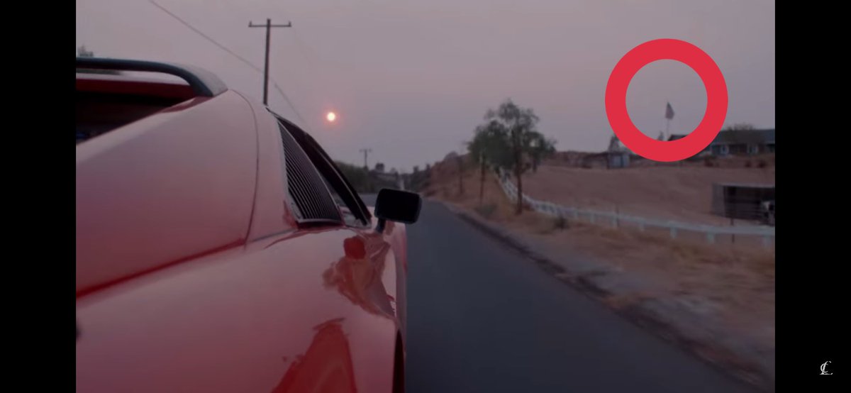jenner_cherry's tweet photo. Did she film this during U.S trip 
@chaelinCL 🇺🇸 flag #letit #letitCL #GZB #CLLetit #AlphabyCL #CListheALPHA https://t.co/dn81ZEypMy