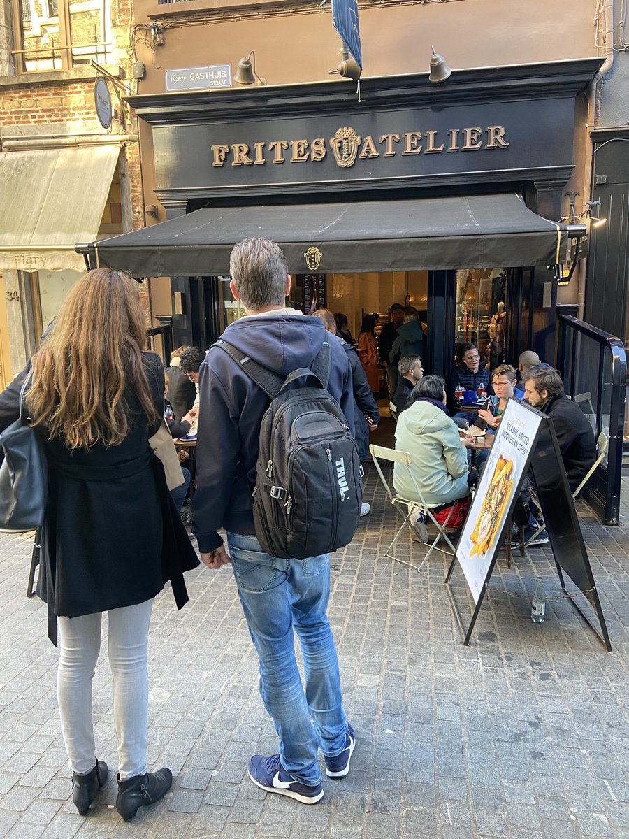 SusanHayes_'s tweet photo. Now THAT is one unique experience. @SergioHerman has created a (very popular) gourmet experience around #Belgianfrites at @FritesAtelier.
They taste amazing and Iโm glad I had a pacy walk to get there beforehand!
#Gastro #Antwerp #Belgium https://t.co/ltUewtgOxV