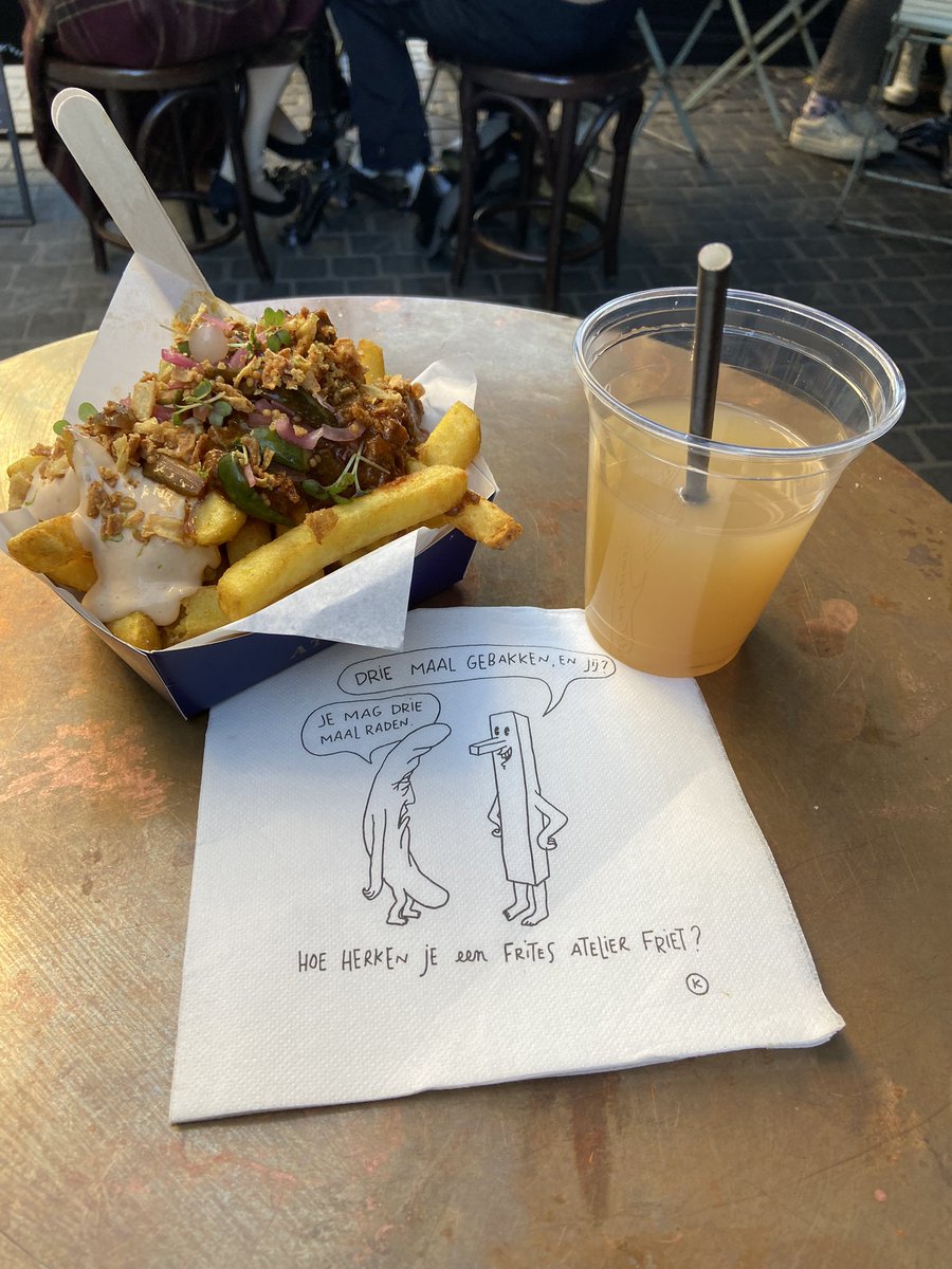 SusanHayes_'s tweet photo. Now THAT is one unique experience. @SergioHerman has created a (very popular) gourmet experience around #Belgianfrites at @FritesAtelier.
They taste amazing and Iโm glad I had a pacy walk to get there beforehand!
#Gastro #Antwerp #Belgium https://t.co/ltUewtgOxV