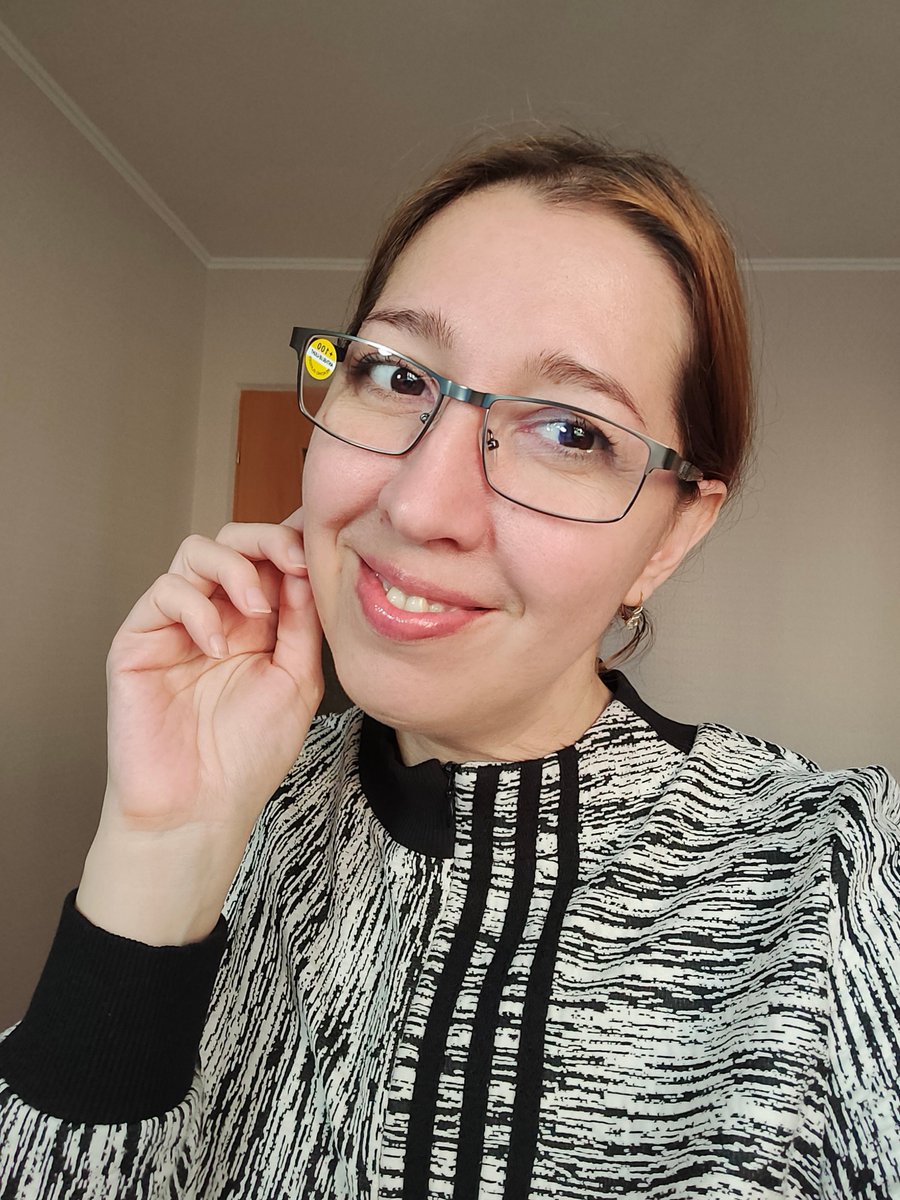 vikiri78's tweet photo. Отличные очки от магазина HOTOCHKI Official Store

Очки с металлической оправой сделаны по моему рецепту.
Оправа унисекс - такая форма отлично подходит как мужчинам, так и женщинам.
https://t.co/k40HOCcenV

Всем удачных покупок!

https://t.co/uchZAmbp9c https://t.co/otfk82Opy9
