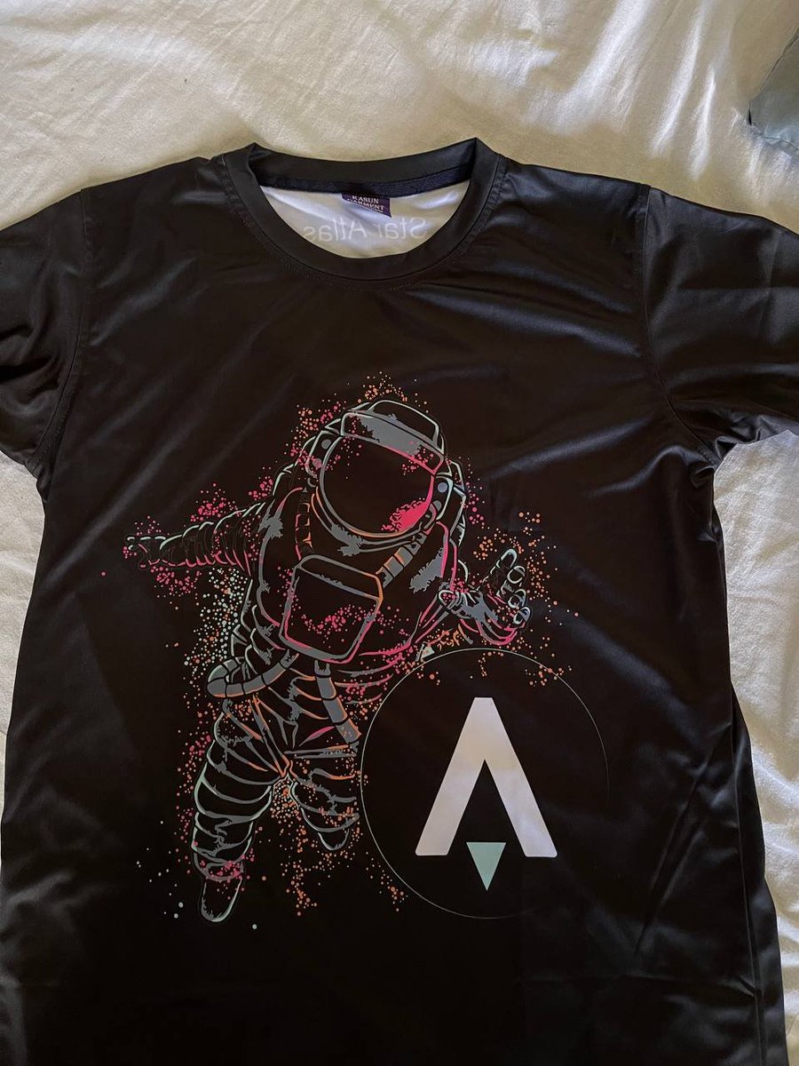 AtlasSri's tweet photo. Congratulations winners ! 🌠

Star Atlas T-Shirts were distributed for Star Atlas Sri Lanka 🇱🇰community event winners  !

@staratlas @solana @at_mwagner 
 $ATLAS #ATLAS $POLIS #POLIS #StarAtlas #DeFi #NFT https://t.co/bUNyNnkW1P